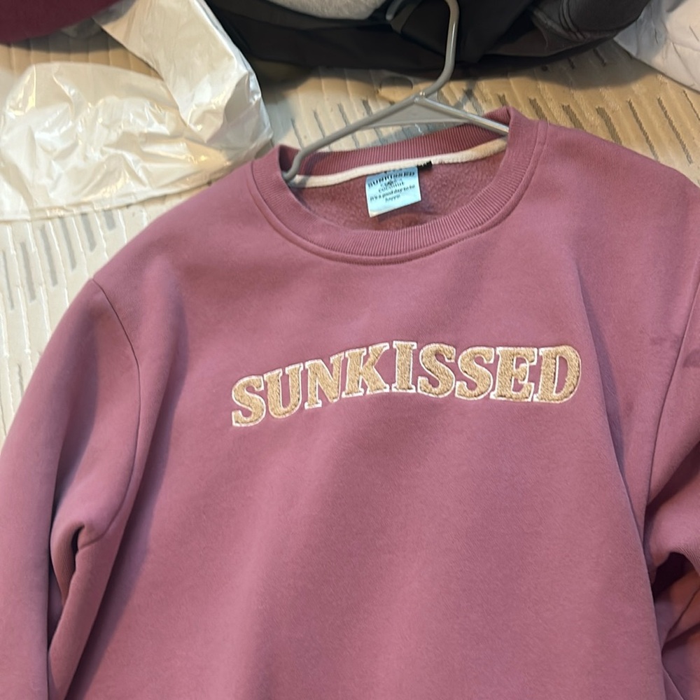 Sunkissed coconut crewneck
